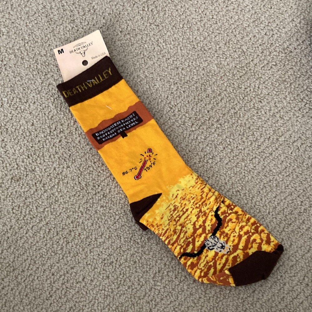 Death Valley National Park Parks Project Yellow Socks Women’s Shoe Size 6-9 NWT
